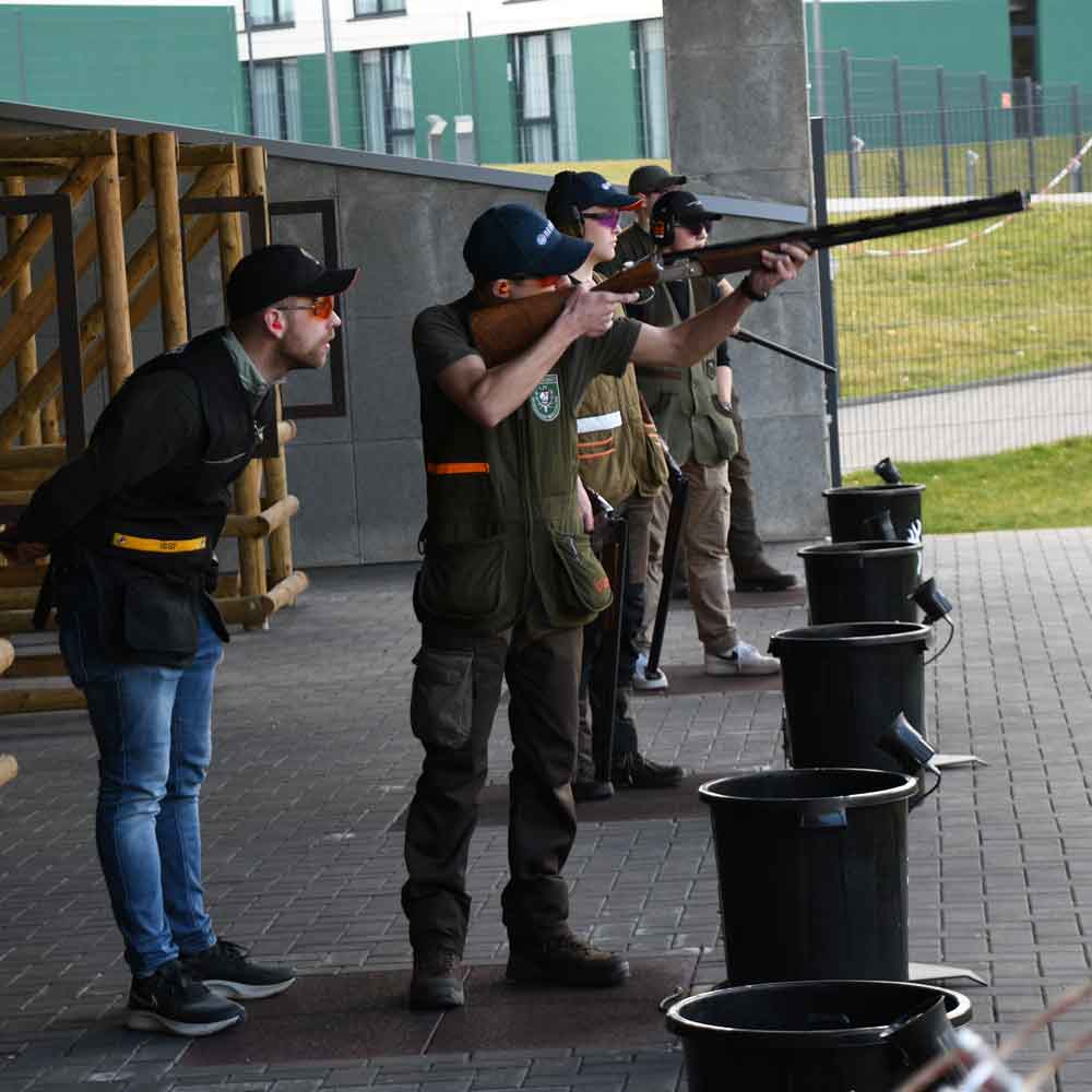 Felix Haase - Flintencoach- schaut dem Junioren-Kader des LJV NRW beim Training über die Schulter