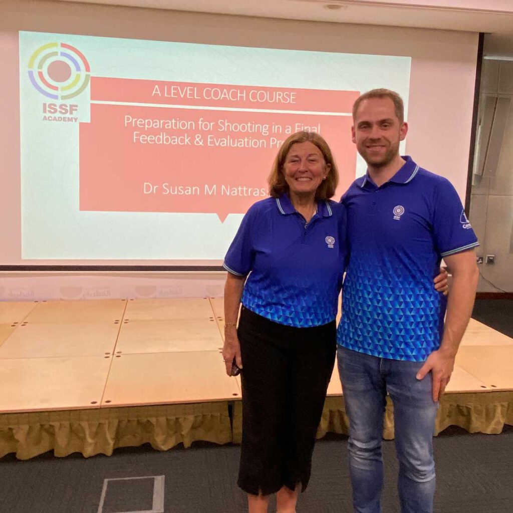 Dr. Susan Nattrass und Felix Haase während des A-Level Coach Course in Doha